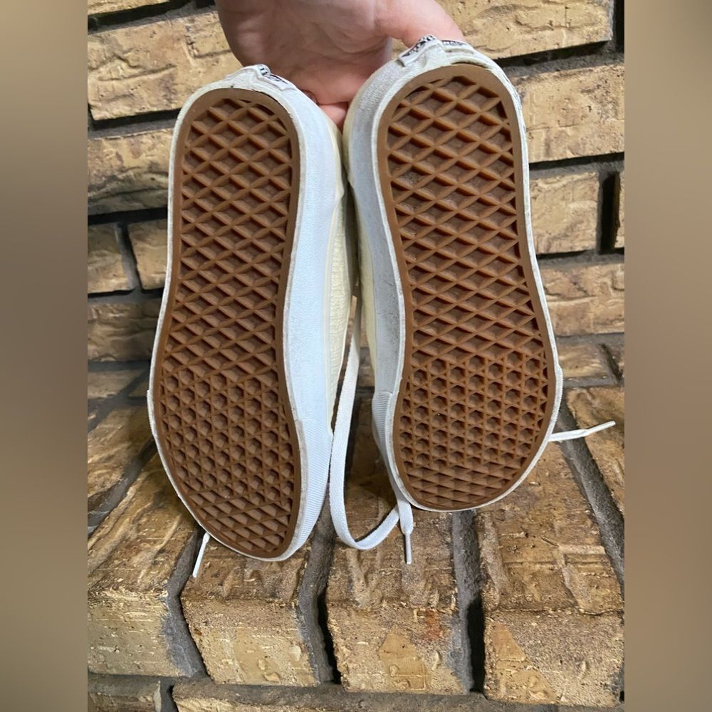 ‎Off
white vans - Picture 6 of 7